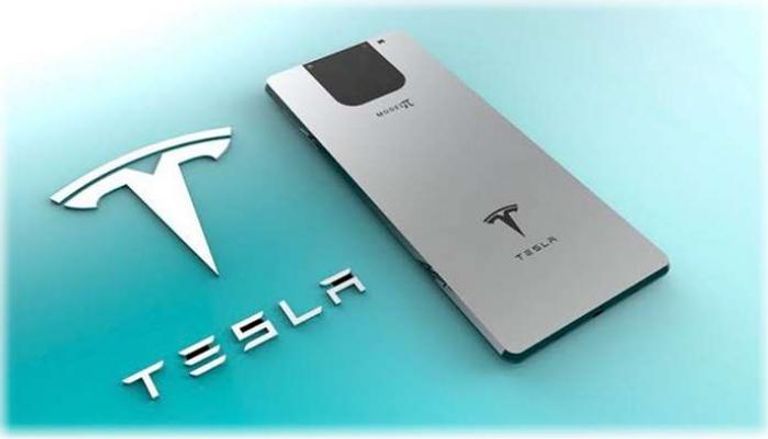 هاتف Tesla Model Pi 2024