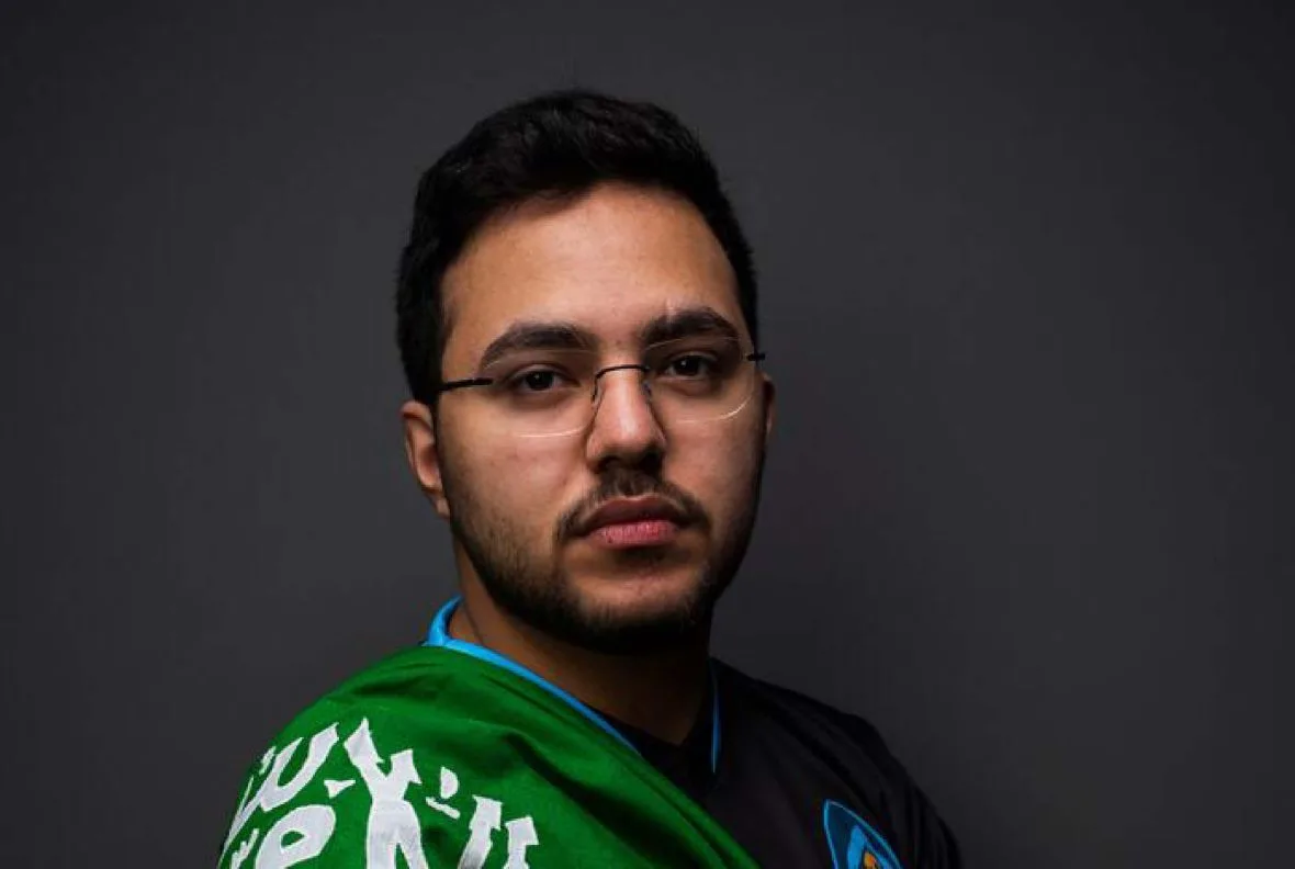 من هو مساعد الدوسري ويكيبيديا (السيرة الذاتية)